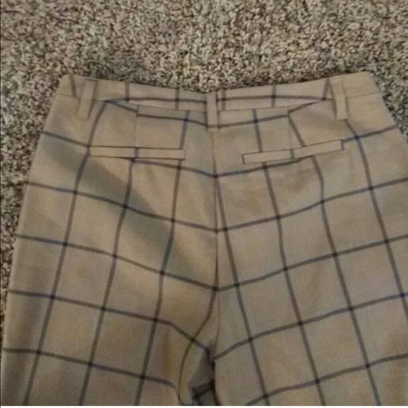 F21 essential grid pattern capris Sz 4 - Picture 5 of 7